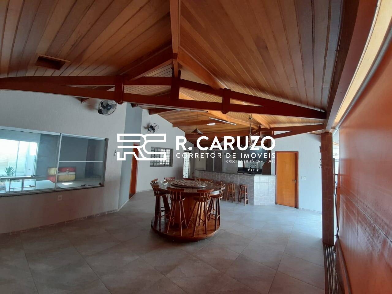 Casa, 3 quartos, 191 m² - Foto 2