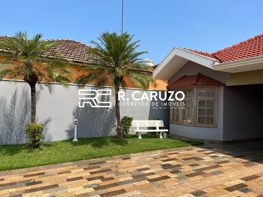 Casa à venda com 3 quartos, 211m² - Foto 3