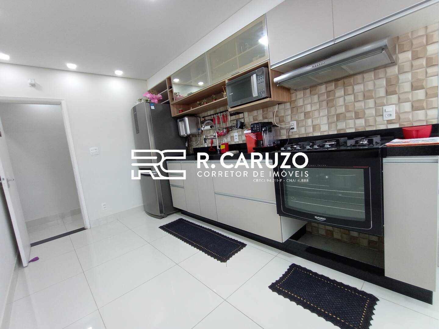 Apartamento à venda com 2 quartos, 90m² - Foto 4